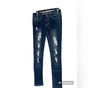 Papaya NWOT Distressed Size 5 Dark Blue Jeans